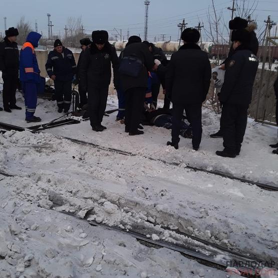 Человек погиб под тепловозом в Павлодаре