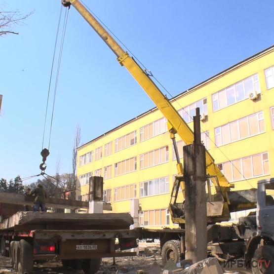 В Павлодаре демонтируют зал бокса, где год назад обрушилась крыша