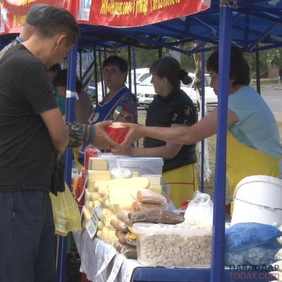 Свыше 20 тонн продовольствия привезли на сельхозярмарку в Павлодар