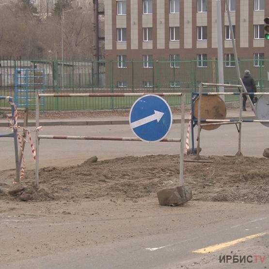 Коммунальные аварии на 4 участках устраняют монополисты в Павлодаре