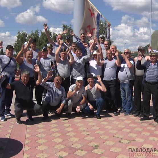 В Аксу возводят маяк в память о погибших казахстанских моряках