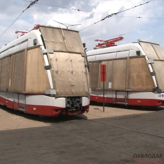 4 новых трамвая доставили в Павлодар из Беларуси спецрейсом