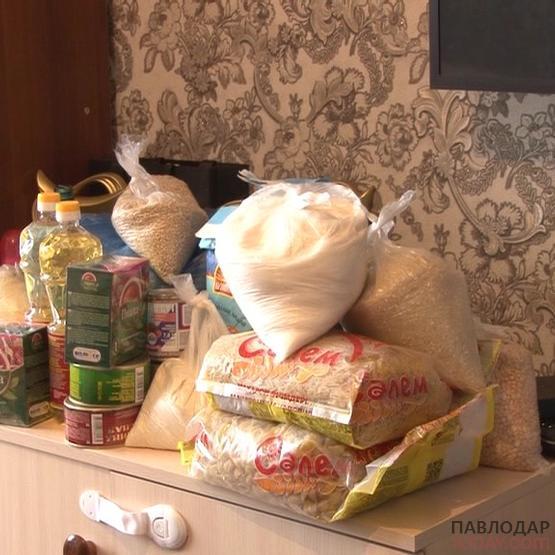 Продовольственные наборы раздали сегодня инвалидам сотрудники ТОО «Hagi-Павлодар»