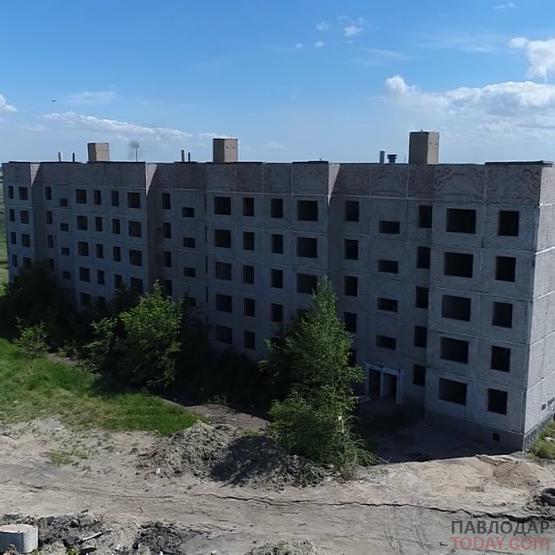Заброшенную панельную 5-этажку в поселке Ленинский выставили на электронные торги