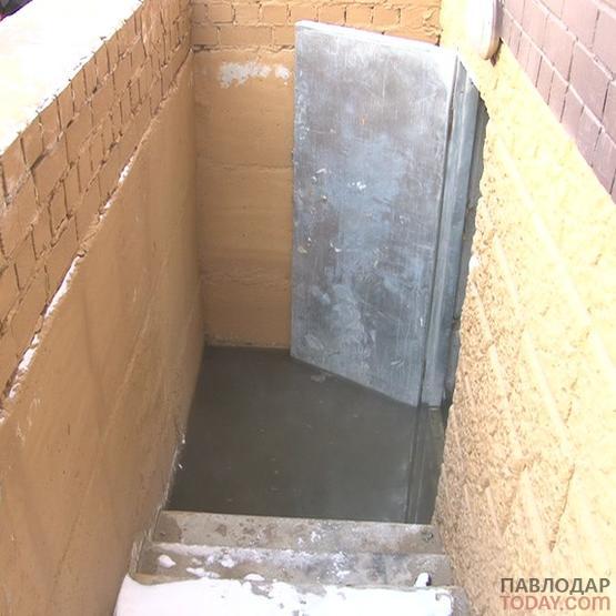 Подвал ипотечной многоэтажки в микрорайоне  «Сарыарка» затопило канализационными стоками