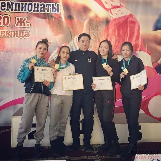 Женская сборная региона по боксу завоевала  четыре золотые медали чемпионата Казахстана