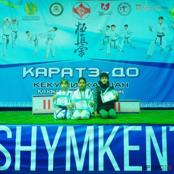 Павлодарские мастера кеокушикнай карате вернулись из Шымкента с комплектом наград