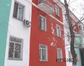 В Павлодаре новая краска на домах не продержалась и полугода