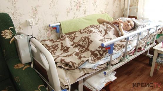 Павлодарская труженица тыла получила медицинскую кровать