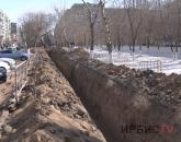 Ни пройти, ни проехать: в Павлодаре ремонтируют водопровод