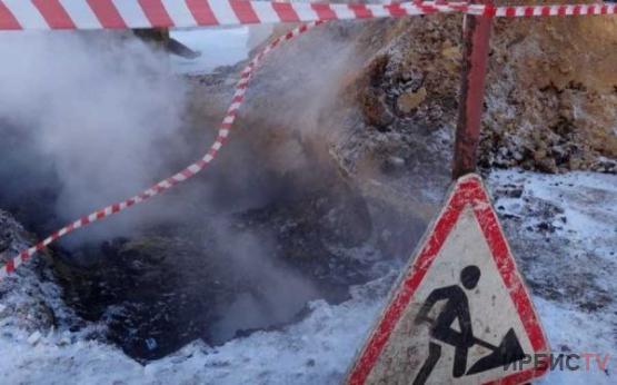 Женщина упала в яму теплотрассы и получила ожоги в Павлодаре